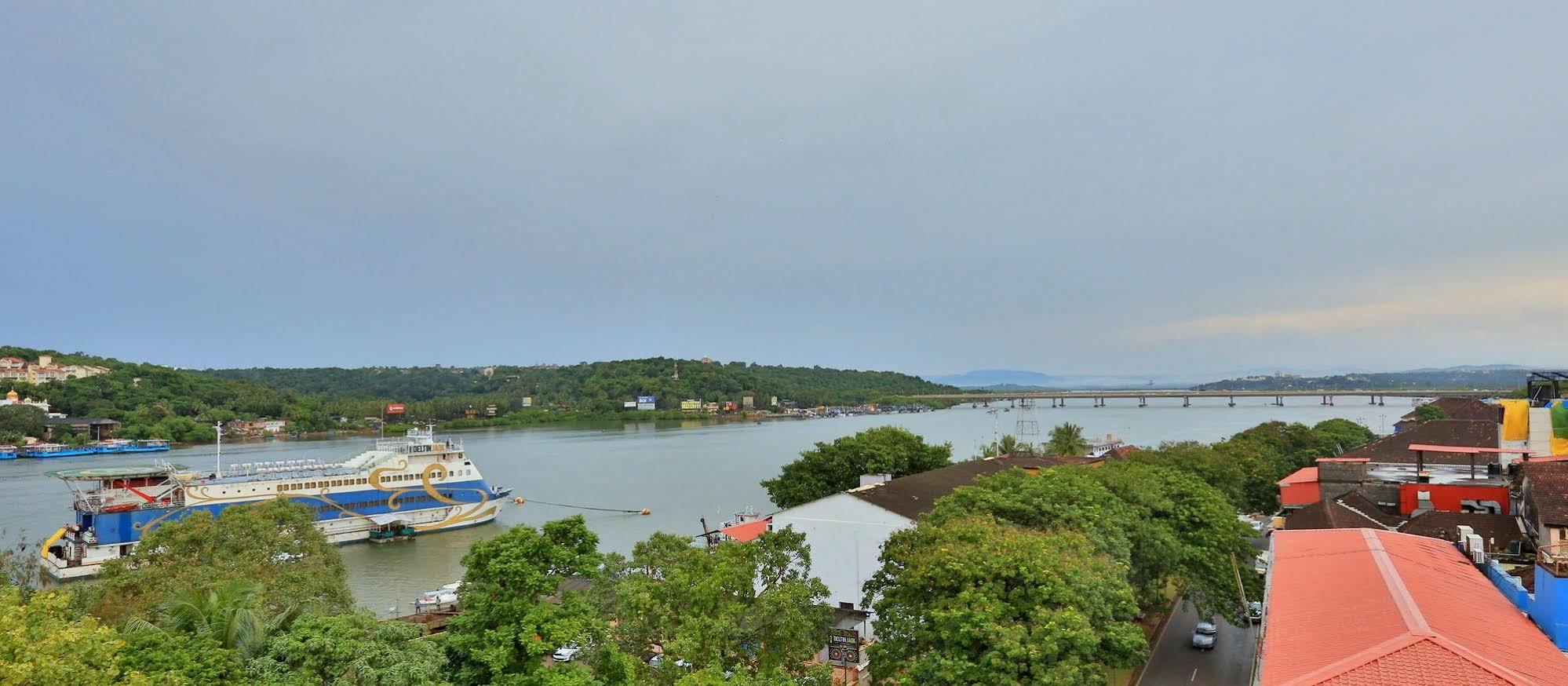 Hotel Mandovi Panaji Eksteriør bilde